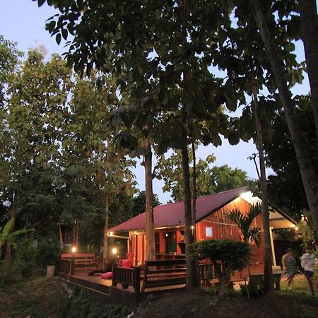 Villa Baan Suan Auy Kham à Mae Sai Extérieur photo