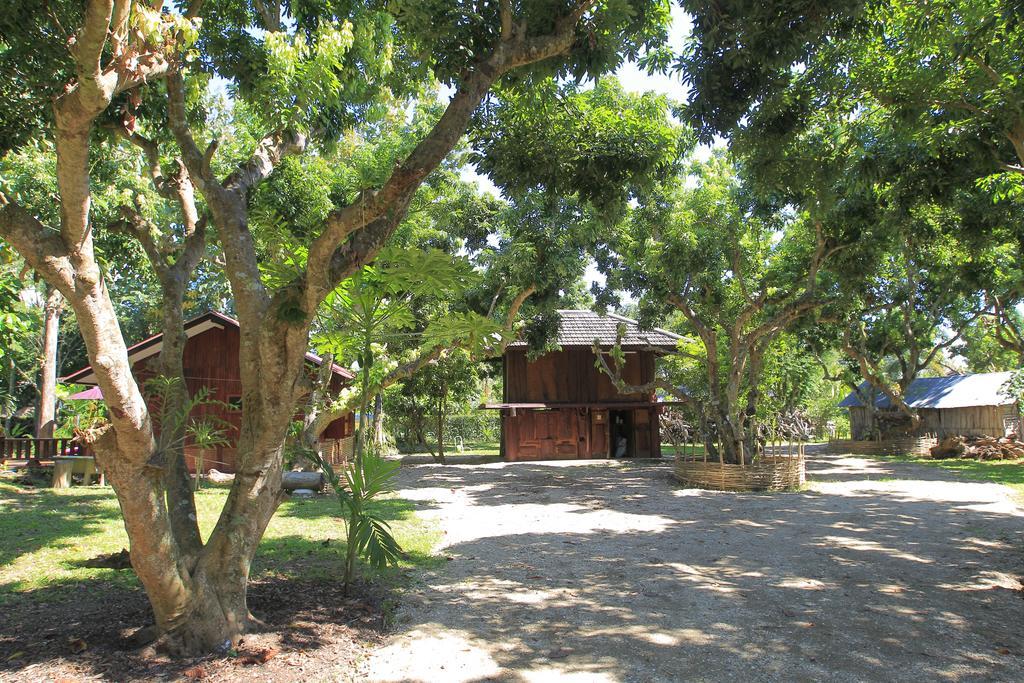 Villa Baan Suan Auy Kham à Mae Sai Extérieur photo